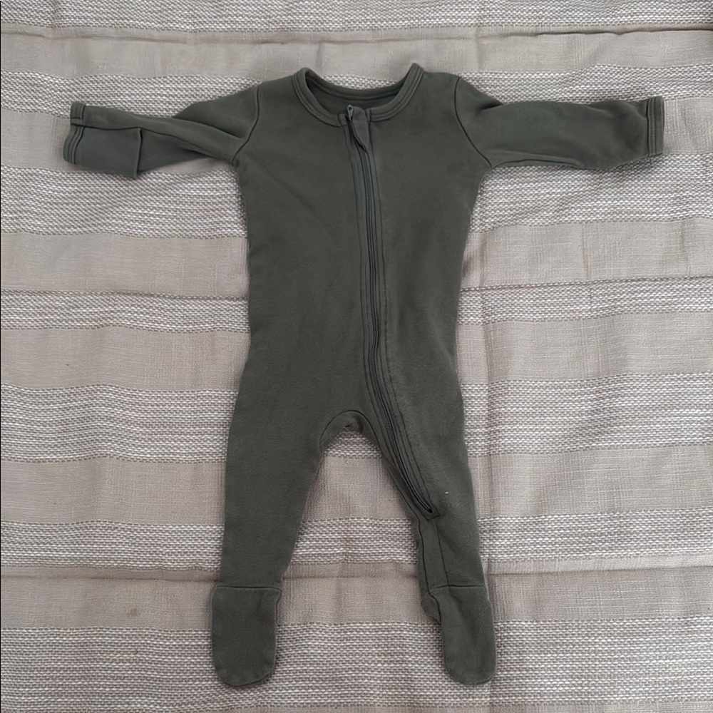 Green Footie Pajamas with Built-in Feet and Long Sleeves